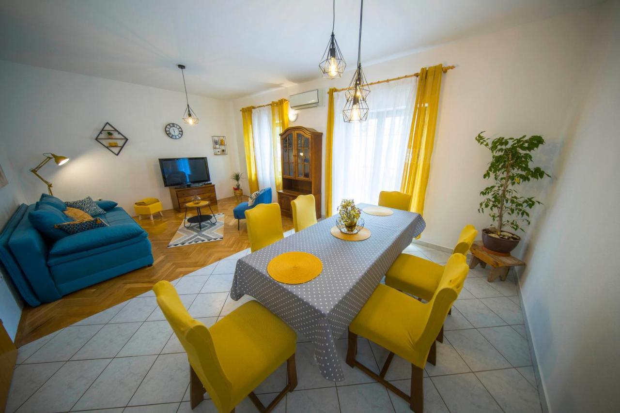 Kaštela 3 Bedroom Apartment Antonio מראה חיצוני תמונה