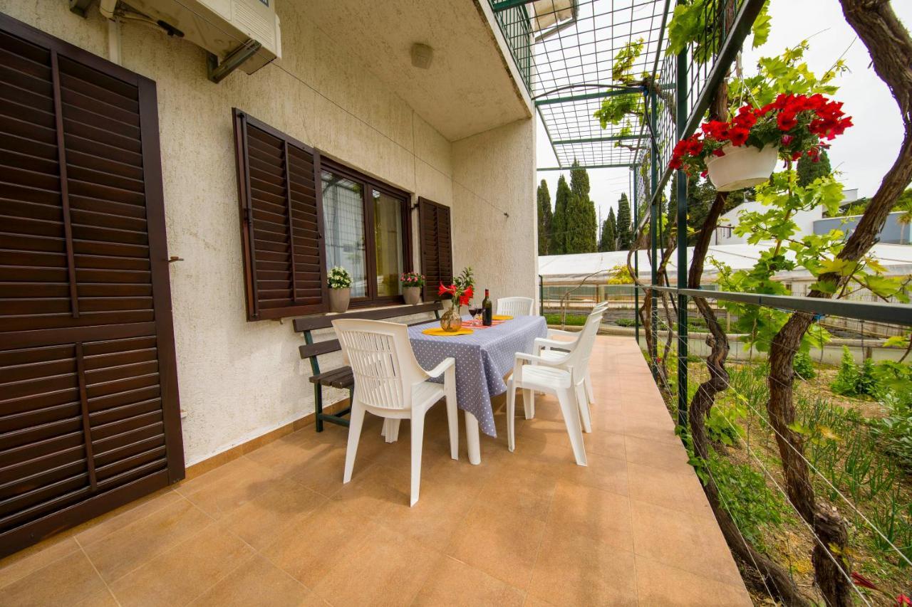 Kaštela 3 Bedroom Apartment Antonio מראה חיצוני תמונה