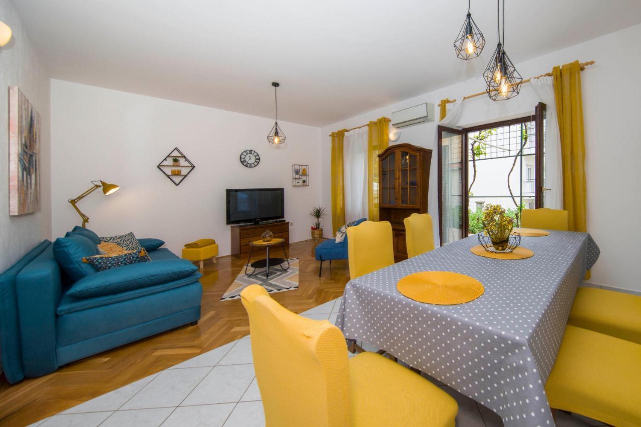 Kaštela 3 Bedroom Apartment Antonio מראה חיצוני תמונה