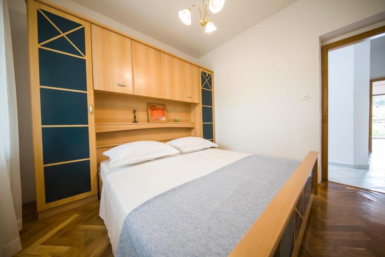 Kaštela 3 Bedroom Apartment Antonio מראה חיצוני תמונה