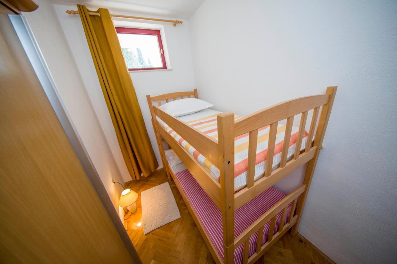 Kaštela 3 Bedroom Apartment Antonio מראה חיצוני תמונה