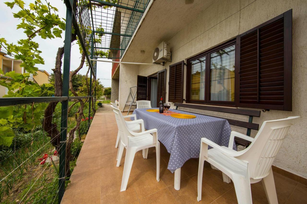 Kaštela 3 Bedroom Apartment Antonio מראה חיצוני תמונה